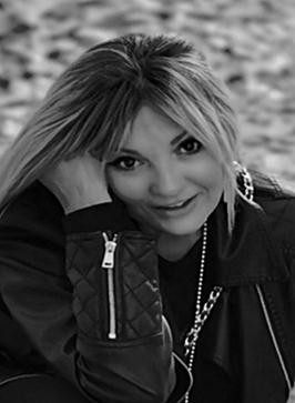 Pilar E. Duque - Decoradora y Escritora